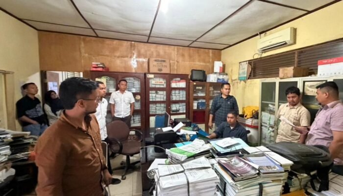 Kejari Langsa Geledah Dinas PUPR