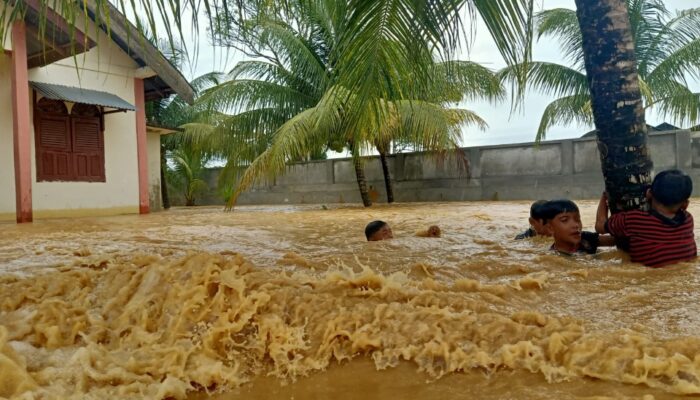 Banjir Luapan Rendam Enam Desa Di Abdya