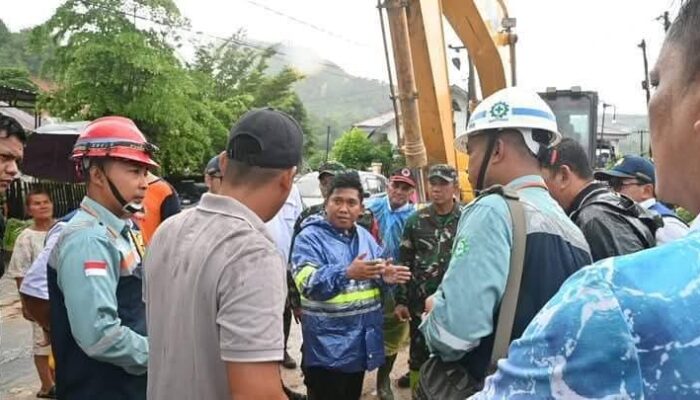 Wali Kota Sibolga Dan Wakil Turun Langsung Pantau Sungai Aek Doras