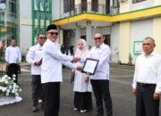 Peringati HAB Ke-80 Kemenag, Rektor IAIN Langsa Serahkan Penghargaan Penulis Jurnal