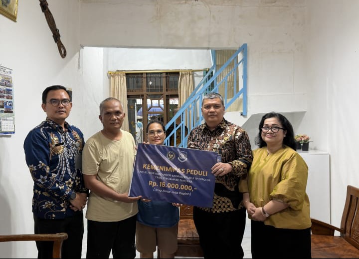 Imigrasi Sumut Salurkan Bantuan Imipas Peduli Ke Pegawai Imigrasi Sibolga Terdampak Bencana