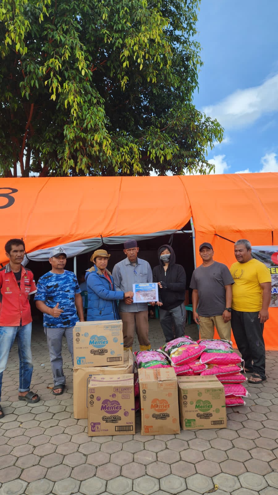 YLBK Estika Salurkan Donasi untuk Korban Bencana Di Takengon