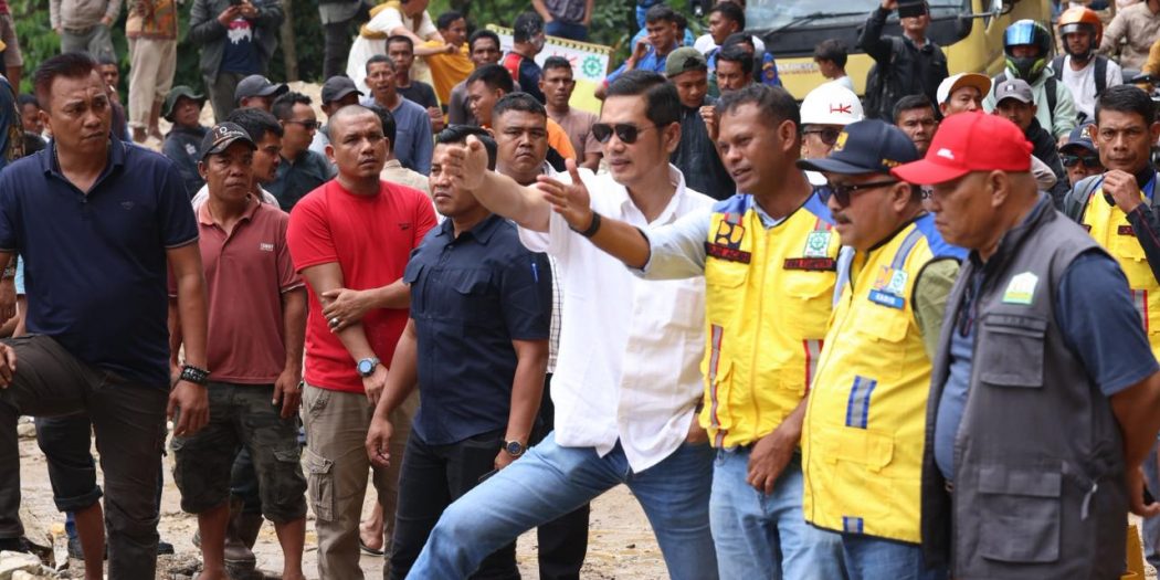 Sekda Aceh Terjebak Longsor Di Gayo Lues