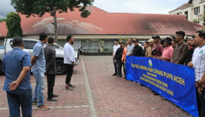 Dinas PUPR Aceh Lepas Relawan Bersih-bersih Ke Aceh Tamiang