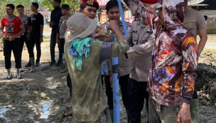 Sat Reskrim Polres Nagan Raya Bangun Sumur Bor TPA Dan Warga