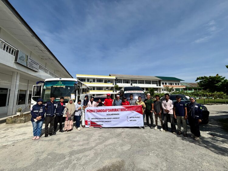 UNIPAL, PMI, PT Pos Indonesia, APTISI Pusat Dan HPT Kes Bantu Korban Banjir Di Aceh Tamiang