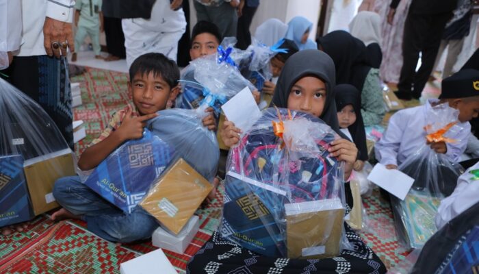 PHE NSO Santuni 110 Anak Yatim