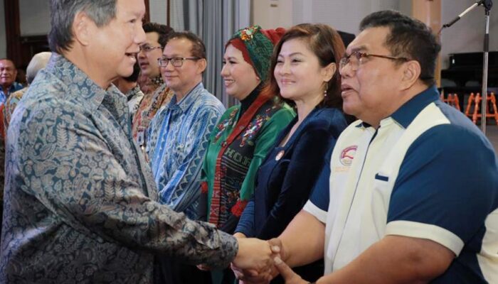 Mengapa Ekspor Indonesia Tidak Bisa Capai AS$ 300 M Setahun, Sementara Singapura Lebih Dari AS$ 500 M Setahun?