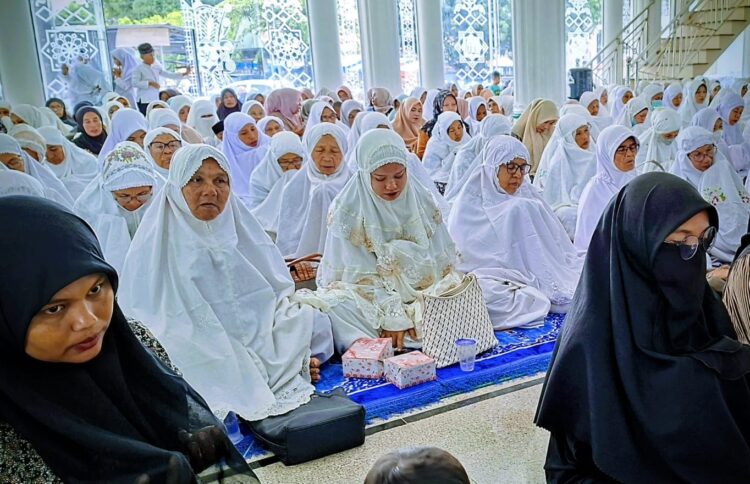 Lebih 1.000 Kaum Ibu Pidie Bersatu Dalam Zikir Pascabanjir