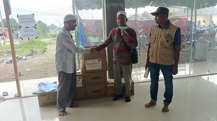 Warga Korban Banjir Gampong Meunasah Lhok Terima Bantuan Perlengkapan Sekolah dari PM3 München