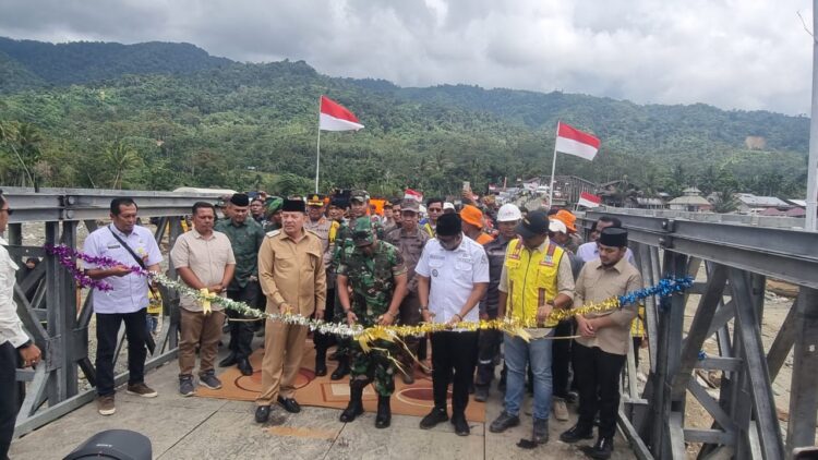 Bupati TRK Buka Jembatan Bailey Nagan Raya–Aceh Tengah