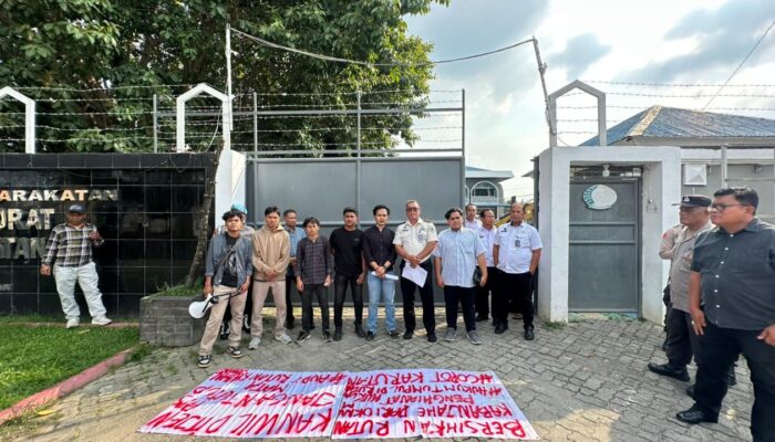 Mahasiswa Demo Di Kanwil Ditjenpas Sumut, Soroti Dugaan Narkoba Di Rutan Kabanjahe