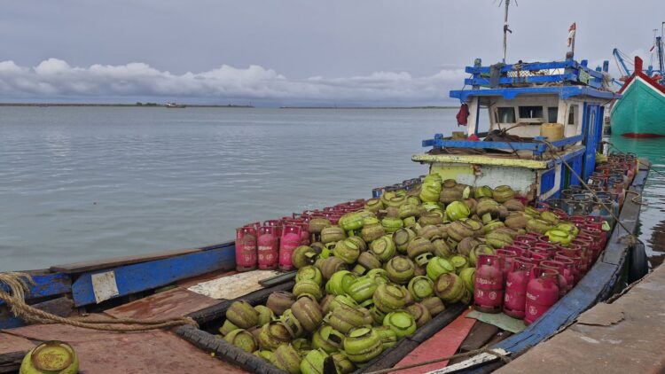 Cuaca Buruk Hambat Distribusi LPG Ke Sabang