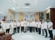 Bupati Batubara Terima Anugerah Sahabat Pers Indonesia dari SMSI