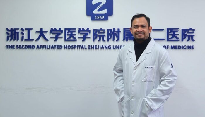 Pulang dari China, dr. Emil Perkuat Layanan Canggih Kateterisasi Intervensi Koroner Jantung di RSUDYA