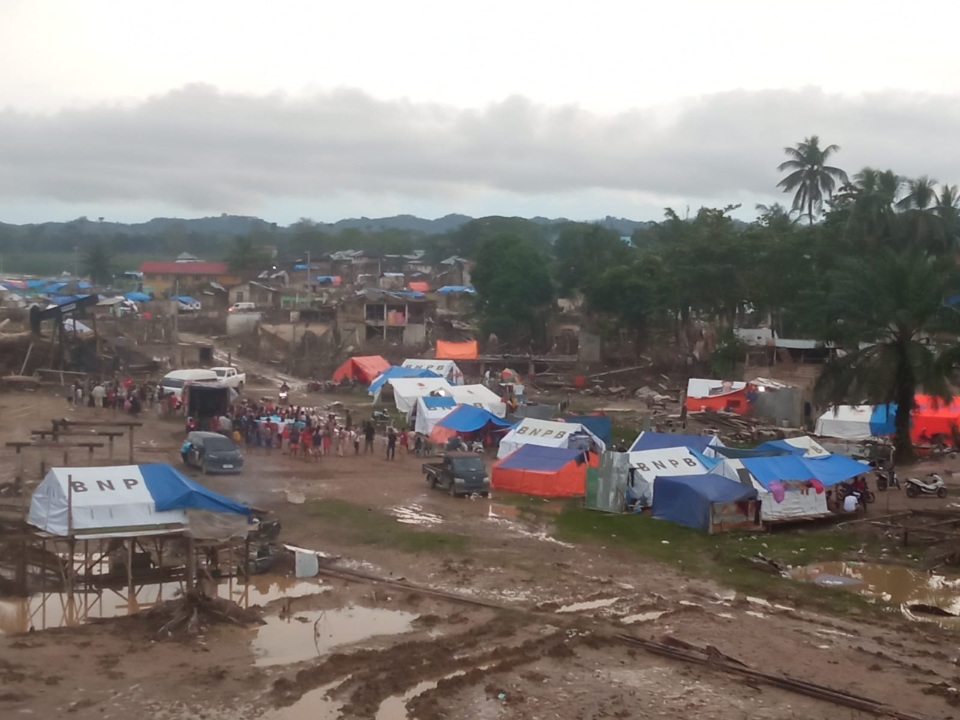 Kampung Kami Habis Diterjang Banjir Bercampur Kayu Gelondongan Di Aceh Tamiang