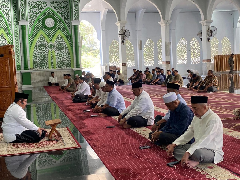 Pemkab Aceh Besar Gelar Doa Dan Zikir Di Masjid Al-Munawwarah