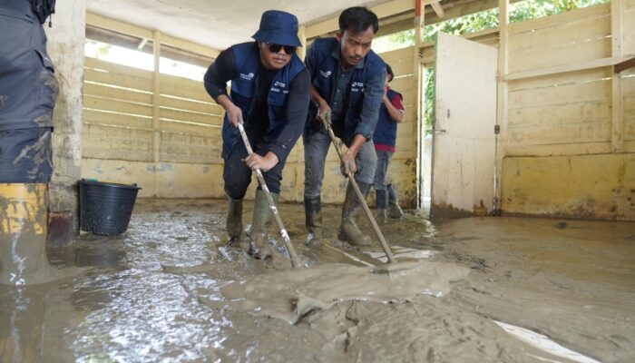 Telkom Bergerak Salurkan Bantuan dan Kegiatan Bakti Sosial untuk Pemulihan Sarana Umum di Aceh