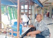 Wak Botak Berjuang Menjemput Rezeki Dengan Gorengan Keliling