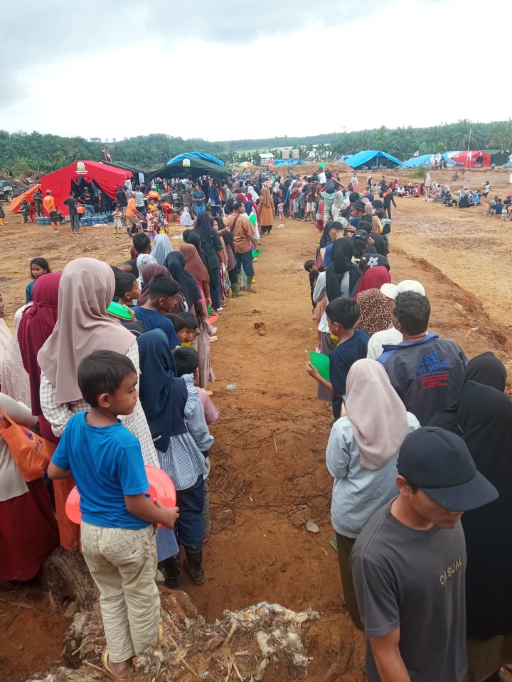King Abdi Dan 11 Chef Nusantara Bangkitkan Selera Makan Warga Terdampak Banjir Aceh Tamiang