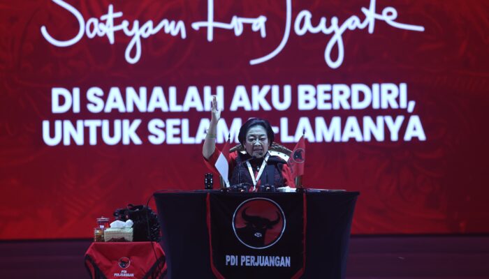 Megawati Minta Kader Bergotong Royong Bantu Pulihkan Keadaan Di Sumatra
