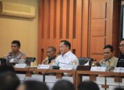 Mendagri Izinkan Pemda Manfaatkan Kayu Hanyut Pascabencana untuk Huntara dan Infrastruktur