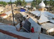 Panel Surya 1300 Watt Terangi Dusun Bidari Desa Lubok Pusaka Langkahan