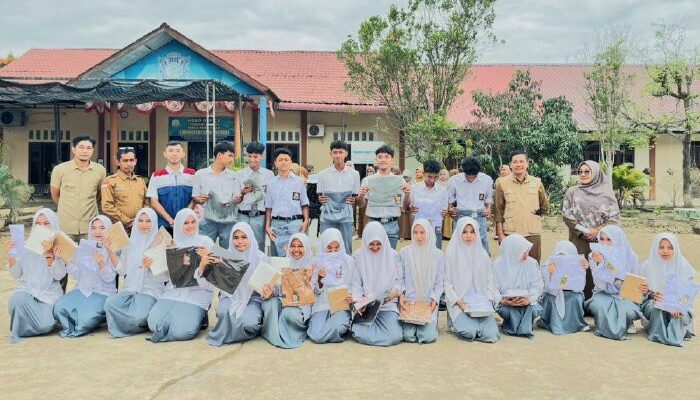Bangkit Pascabanjir, SMAN 1 Matangkuli Bantu 500 Siswa Penyintas