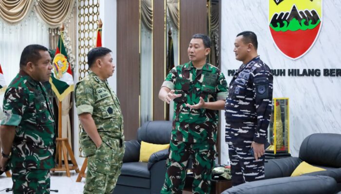 Pangdam l/BB Sambut Kedatangan Asops Panglima TNI Di Markas Kodam l/BB