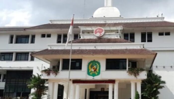 Wali Kota Rico Waas Diminta Hentikan Praktik Monopoli Di Pemko Medan