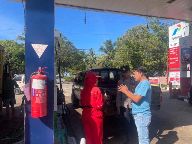 Polsek Natal Cek SPBU, Imbau Jangan Layani Pengisian BBM Subsidi ke Wadah Tidak Sesuai