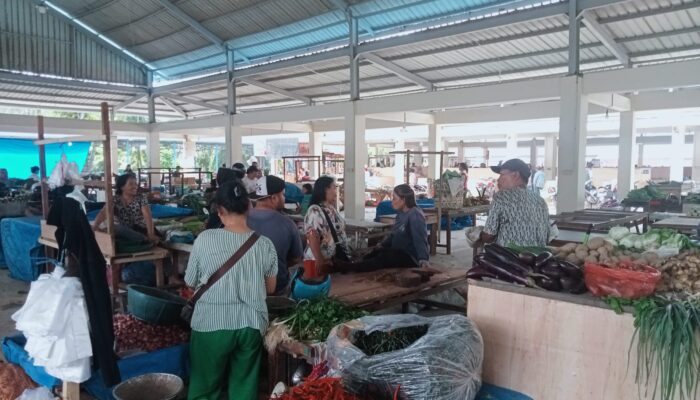 Pedagang Keluhkan Pasar Bakaran Batu, Kios Sempit dan Fasilitas Air Belum Berfungsi