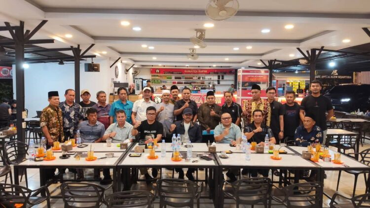 Bupati Madina Sempatkan Bersua Perantau di Batam