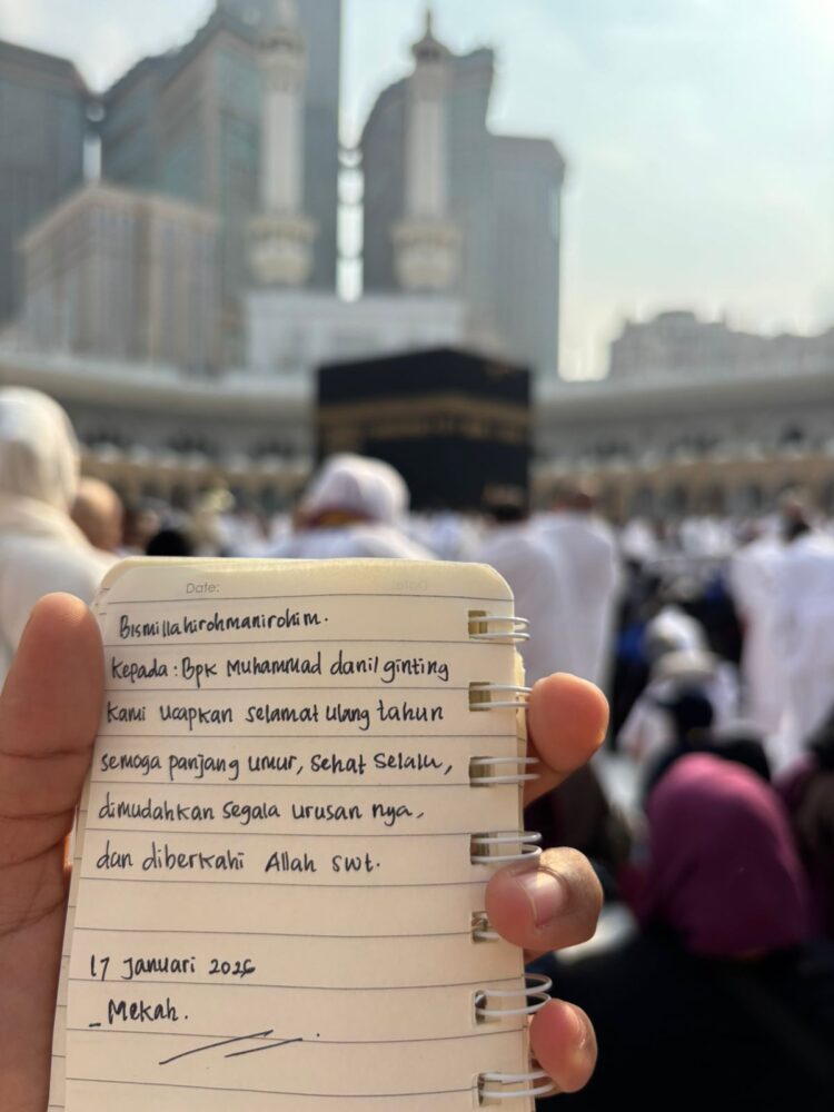 Dahnil Ginting Ultah Ke-59, Jemaah Umrah Doakan Sehat Selalu Dari Makkah