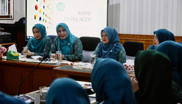 Pesan Kak Na: Ibu PKK Kerja Bakti untuk Rakyat