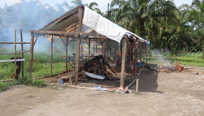 Polres Binjai Musnahkan Barak Narkoba di Bhakti Karya Binjai Selatan