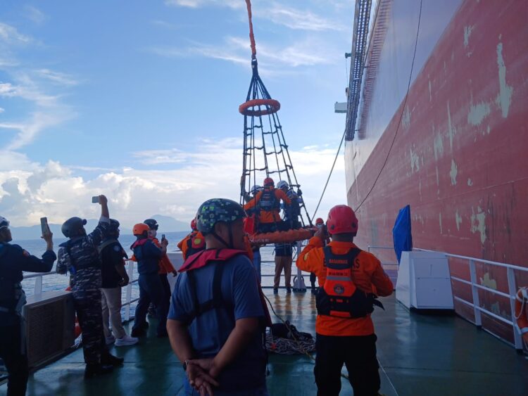 Basarnas Banda Aceh Evakuasi ABK Filipina dari Kapal Tanker di Samudera Hindia