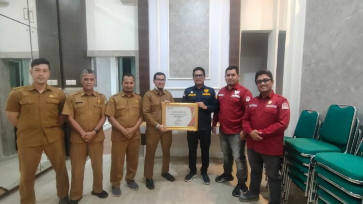 Dinas Kesehatan Aceh Raih Kategori Informatif pada Penghargaan Keterbukaan Informasi Publik 2025