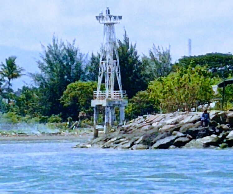 Mercusuar Padam Berbulan-bulan, Nelayan Pidie Bertaruh Nyawa di Laut