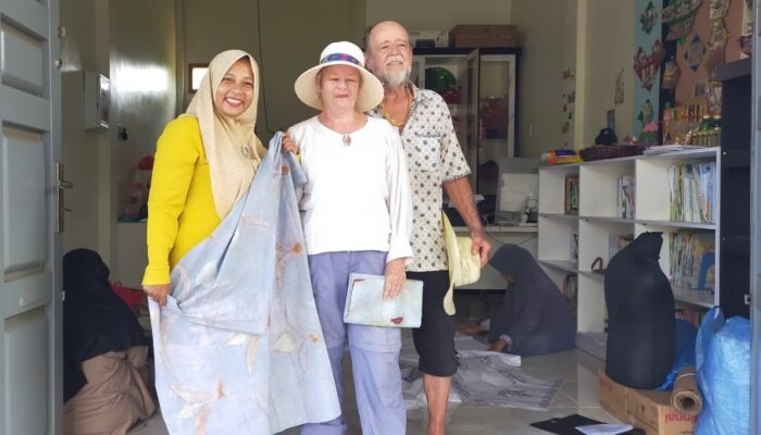 Produk Sioen Ija Ecoprint Aceh Besar Diminati Turis Mancanegara