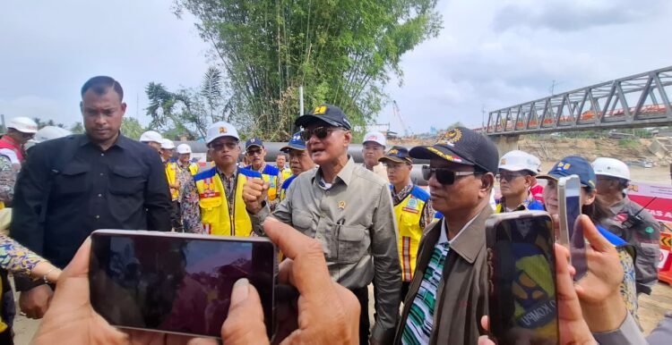 Menteri PU Dan Anggota Komisi V DPR RI HRD Resmikan Pembangunan Jembatan Jalinsum Di Aceh