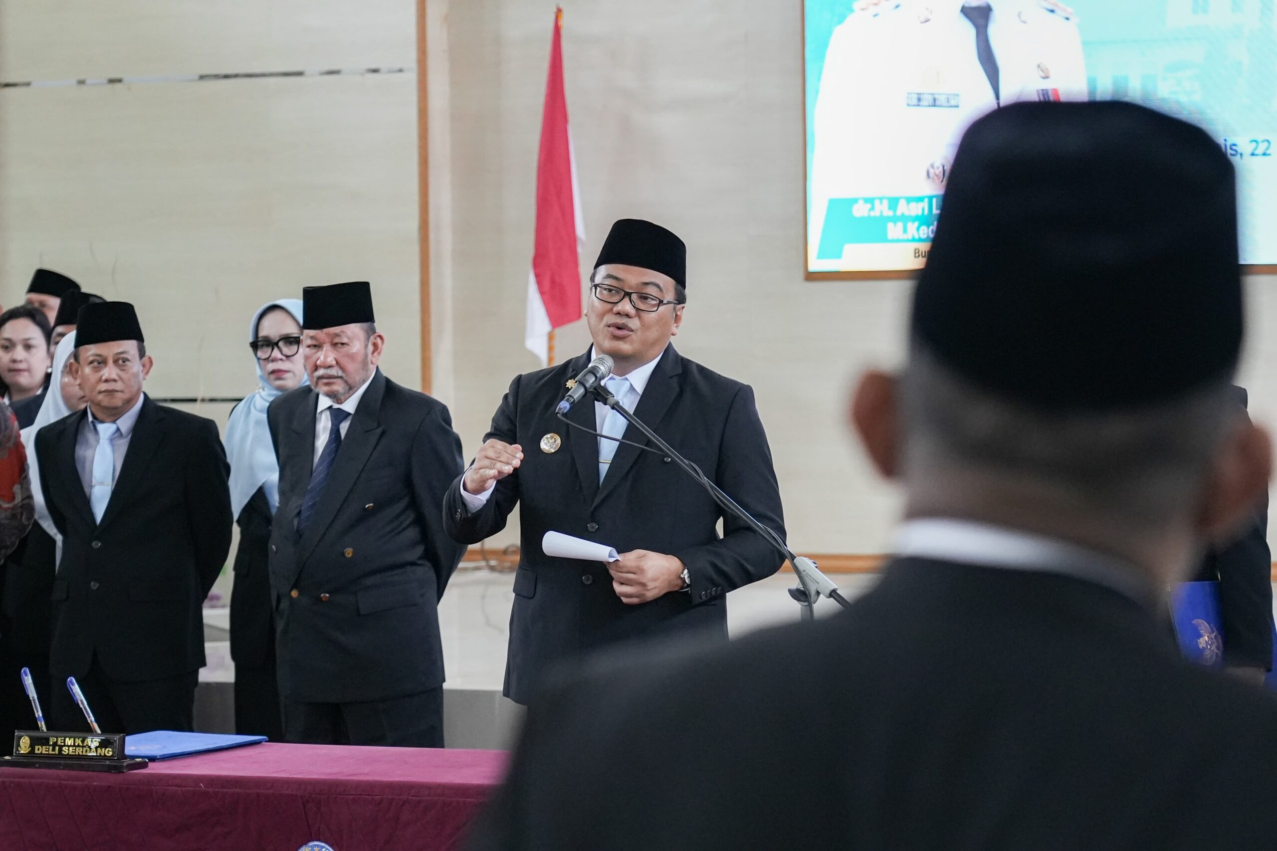 Lantik 15 Pimpinan Tinggi Pratama, Bupati Deliserdang: Yang Mempertahankan Jabatan Adalah Kinerja, Bukan Backing dan Uang