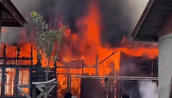 Satu Rumah di Desa Sibanggor Julu Dilalap Api, Diduga Akibat Korsleting Listrik