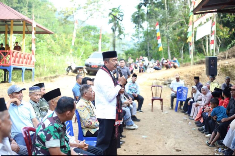 Jalan Baru 2,3 Km ke Banjar Malayu Rampung, Bupati Madina Resmikan