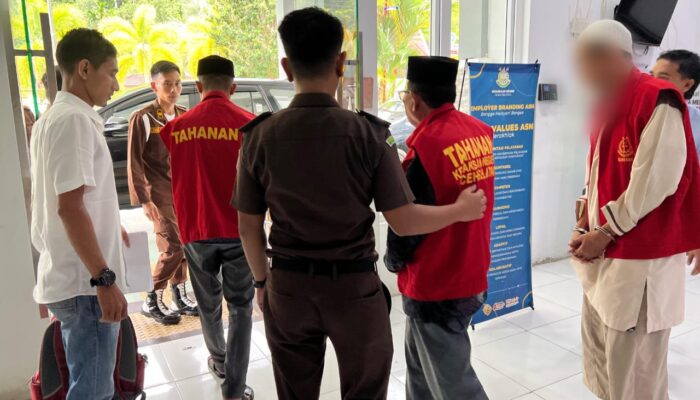 Kasus Korupsi Baitul Mal Aceh Selatan, Hakim Tipikor Bebaskan H. Ahmad Ibrahim