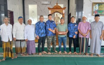 Pengurus KOMBAT Kota Binjai Dampingi Pemuda Meluk Agama Islam