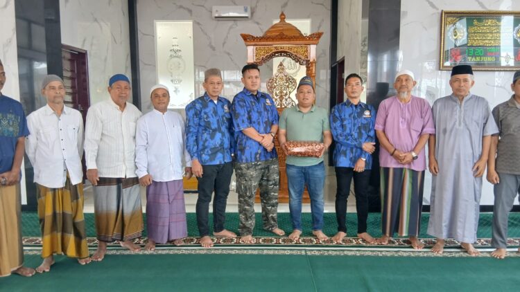 Pengurus KOMBAT Kota Binjai Dampingi Pemuda Meluk Agama Islam