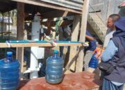 Pasca Banjir, Warga Pengungsian Bireuen Masih Krisis Air Bersih