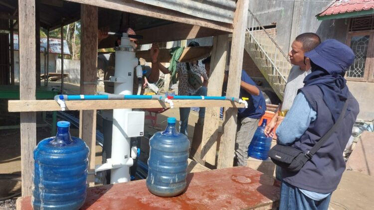 Pasca Banjir, Warga Pengungsian Bireuen Masih Krisis Air Bersih