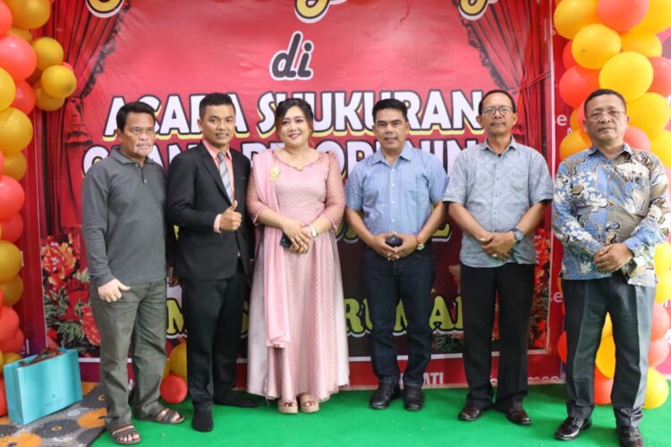 Asisten Perekonomian dan Pembangunan Setdako Binjai Hadiri Grand Re-Opening Radja Ponsel